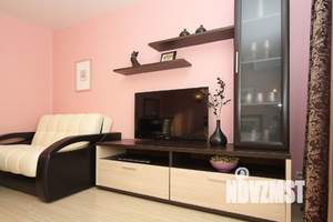1-к квартира, посуточно, 56м2, 1/1 этаж