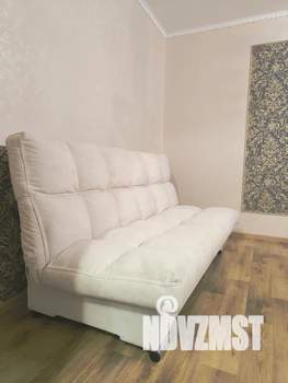 1-к квартира, посуточно, 35м2, 4/10 этаж