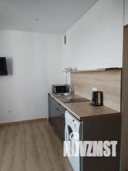 Студия квартира, посуточно, 30м2, 12/22 этаж