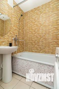 2-к квартира, посуточно, 40м2, 5/18 этаж