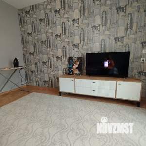 1-к квартира, посуточно, 41м2, 7/10 этаж