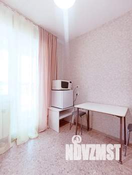 1-к квартира, посуточно, 40м2, 7/10 этаж