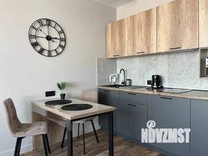 Студия квартира, посуточно, 32м2, 13/23 этаж