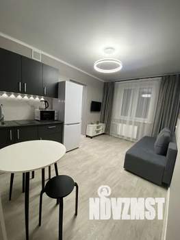 1-к квартира, посуточно, 40м2, 2/10 этаж