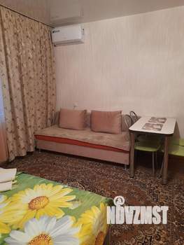 Студия квартира, посуточно, 24м2, 1/11 этаж