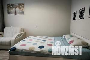 1-к квартира, посуточно, 40м2, 8/10 этаж