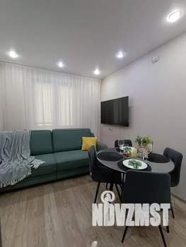 1-к квартира, посуточно, 38м2, 8/10 этаж