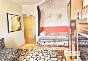 1-к квартира, посуточно, 40м2, 1/1 этаж