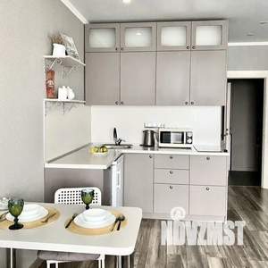 Студия квартира, посуточно, 30м2, 23/25 этаж