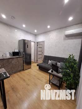 1-к квартира, посуточно, 40м2, 4/18 этаж