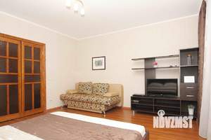 1-к квартира, посуточно, 43м2, 1/1 этаж