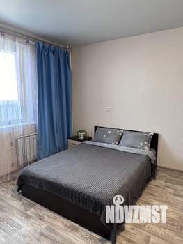 1-к квартира, посуточно, 37м2, 4/10 этаж