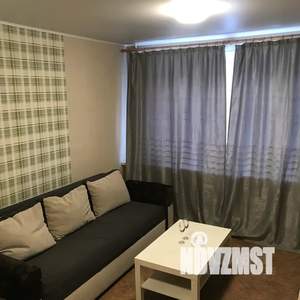 1-к квартира, посуточно, 44м2, 1/9 этаж