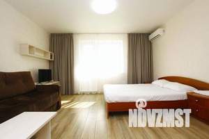 1-к квартира, посуточно, 43м2, 7/11 этаж