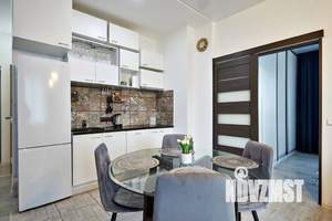 2-к квартира, посуточно, 47м2, 7/25 этаж