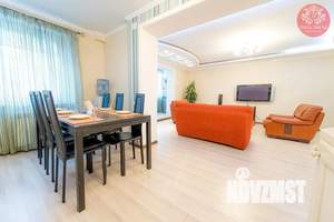 4-к квартира, посуточно, 122м2, 2/10 этаж