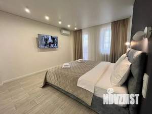 1-к квартира, посуточно, 43м2, 1/1 этаж