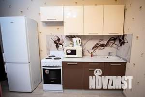 1-к квартира, посуточно, 35м2, 2/10 этаж