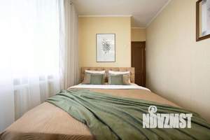 1-к квартира, посуточно, 52м2, 1/1 этаж