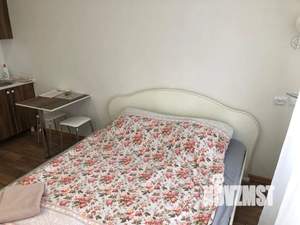 Студия квартира, посуточно, 17м2, 1/10 этаж