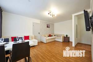 1-к квартира, посуточно, 47м2, 1/1 этаж