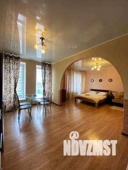 Студия квартира, посуточно, 42м2, 7/9 этаж