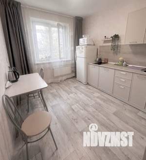 1-к квартира, посуточно, 40м2, 3/10 этаж