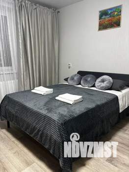 1-к квартира, посуточно, 43м2, 8/17 этаж