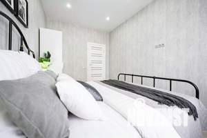 2-к квартира, посуточно, 43м2, 8/24 этаж