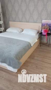 Студия квартира, посуточно, 40м2, 13/19 этаж