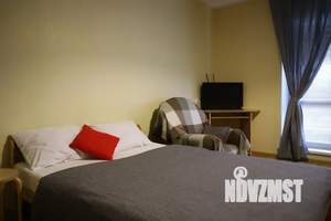 1-к квартира, посуточно, 44м2, 8/10 этаж