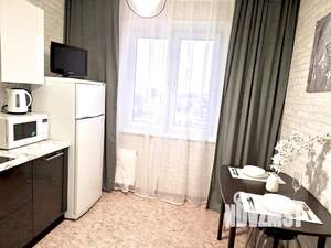 1-к квартира, посуточно, 32м2, 7/10 этаж