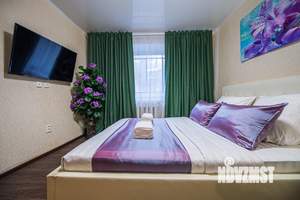 2-к квартира, посуточно, 65м2, 1/1 этаж