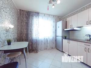 1-к квартира, посуточно, 35м2, 4/10 этаж