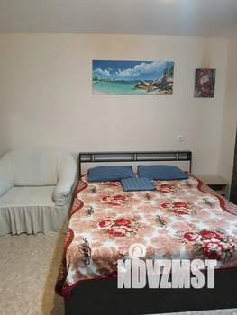 Студия квартира, посуточно, 28м2, 1/10 этаж