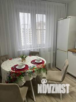 1-к квартира, посуточно, 43м2, 8/17 этаж