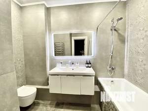 Студия квартира, посуточно, 30м2, 23/25 этаж