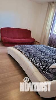 2-к квартира, посуточно, 60м2, 1/10 этаж