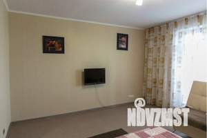 1-к квартира, посуточно, 44м2, 7/10 этаж