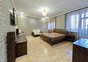 3-к квартира, на длительный срок, 116м2, 2/10 этаж