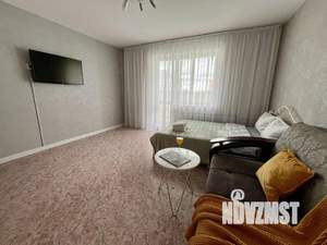 4-к квартира, посуточно, 44м2, 1/1 этаж