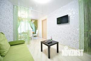 2-к квартира, посуточно, 42м2, 2/5 этаж