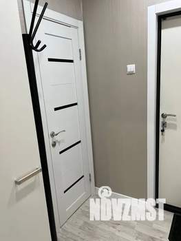 Студия квартира, посуточно, 27м2, 1/10 этаж