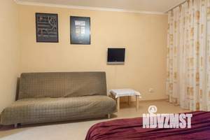 1-к квартира, посуточно, 44м2, 7/10 этаж