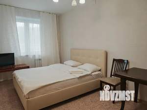 1-к квартира, посуточно, 37м2, 2/10 этаж