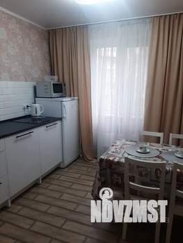 1-к квартира, посуточно, 35м2, 1/10 этаж