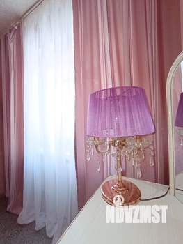 2-к квартира, посуточно, 55м2, 2/5 этаж