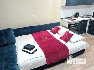 Студия квартира, посуточно, 32м2, 3/21 этаж