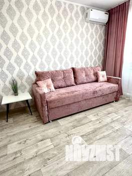 1-к квартира, посуточно, 33м2, 8/10 этаж