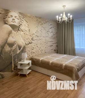 2-к квартира, посуточно, 42м2, 5/10 этаж